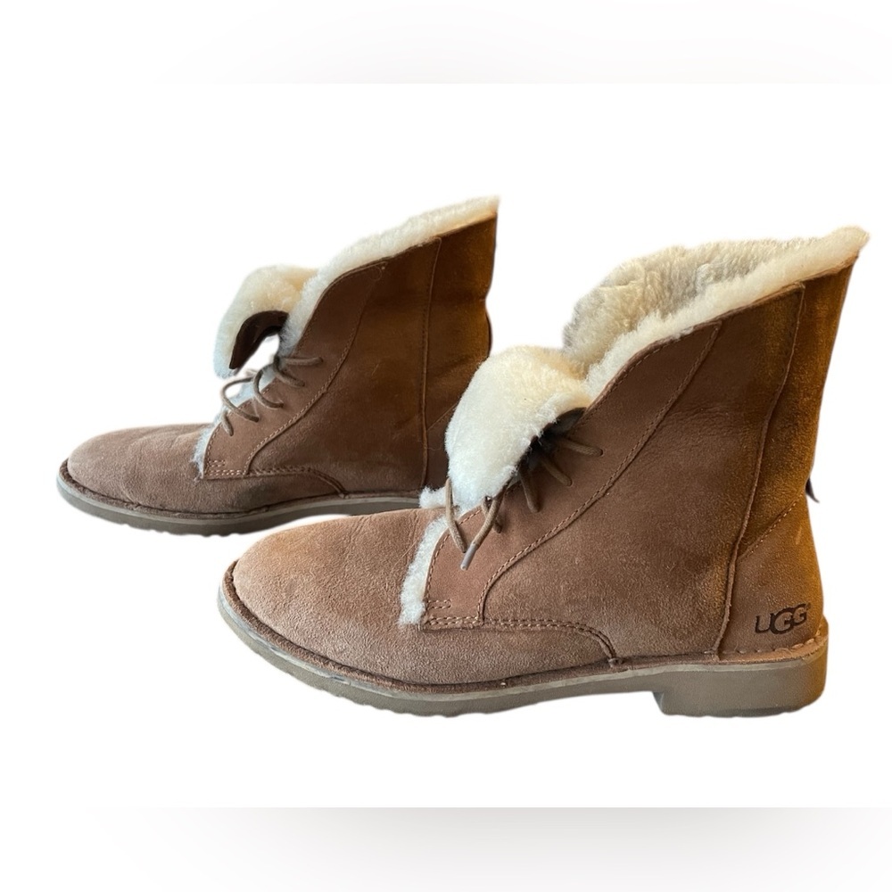 UGG QUINCY CHESTNUT SUEDE/ SHEEPSKIN ANKLE BOOTS - Picture 2 of 6